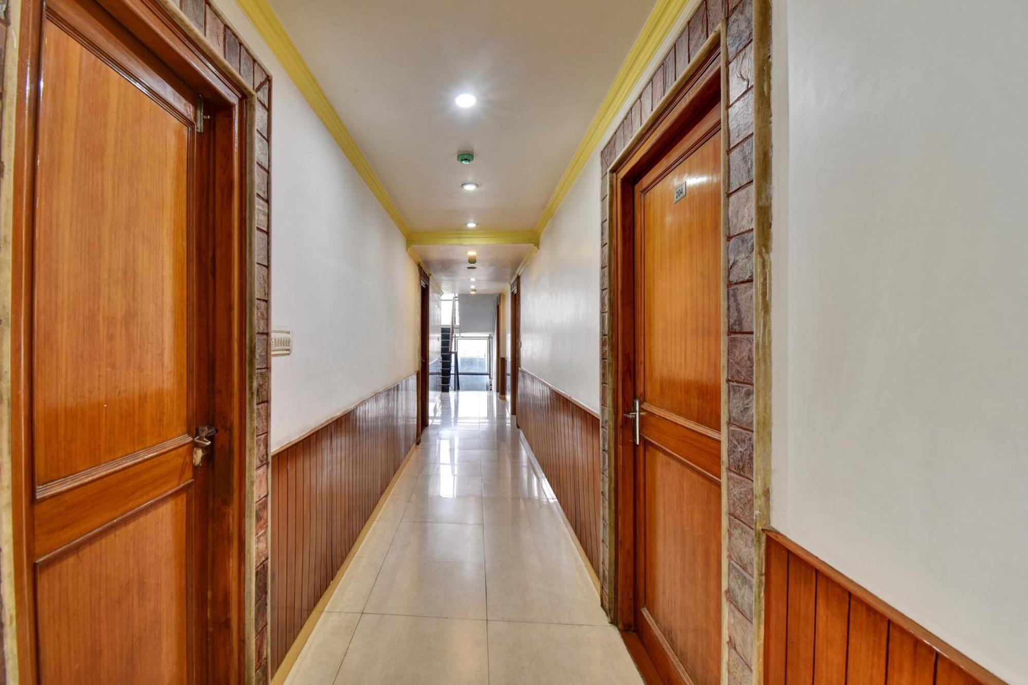 Townhouse Hotel Fly View Jaipur Eksteriør billede